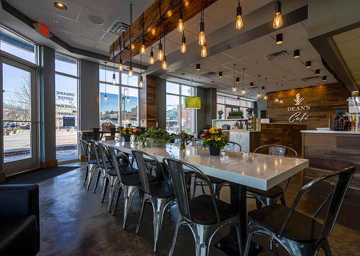 Dean’s Café delivers natural, organic experience in a restaurant format – Supermarket News