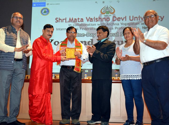 National seminar on ‘Yoga & Naturopathy’ organized at SMVDU – Daily Excelsior