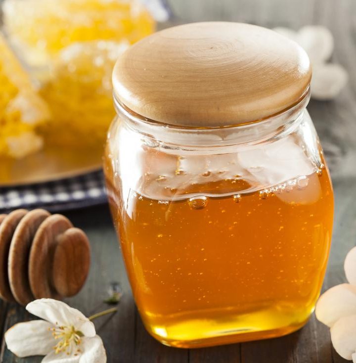 Raw honey vs. regular honey: Benefits, risks, and uses – Medical News Today