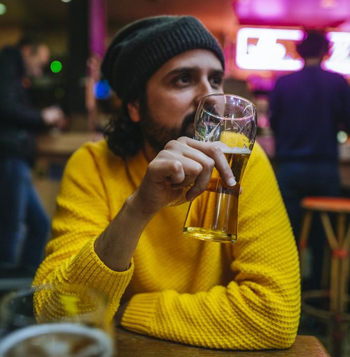 Links between ulcerative colitis and alcohol – Medical News Today
