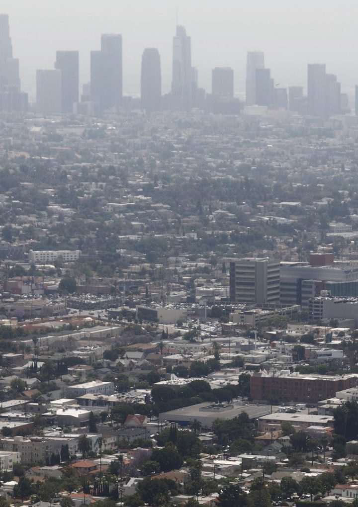 Air Pollution Ages Your Lungs Faster, Increases Risk of COPD, Study Says – KTLA Los Angeles