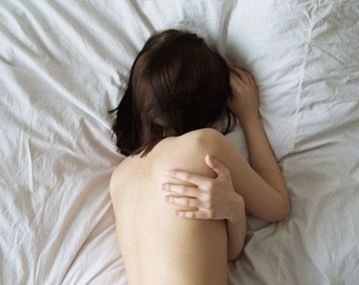 If you have chronic lower back pain, acupressure could provide some relief—here’s how – Well+Good