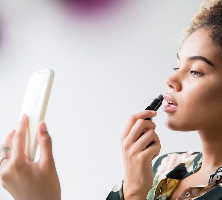 Natural Makeup: What It Means, Benefits, Pros, and Cons – Healthline