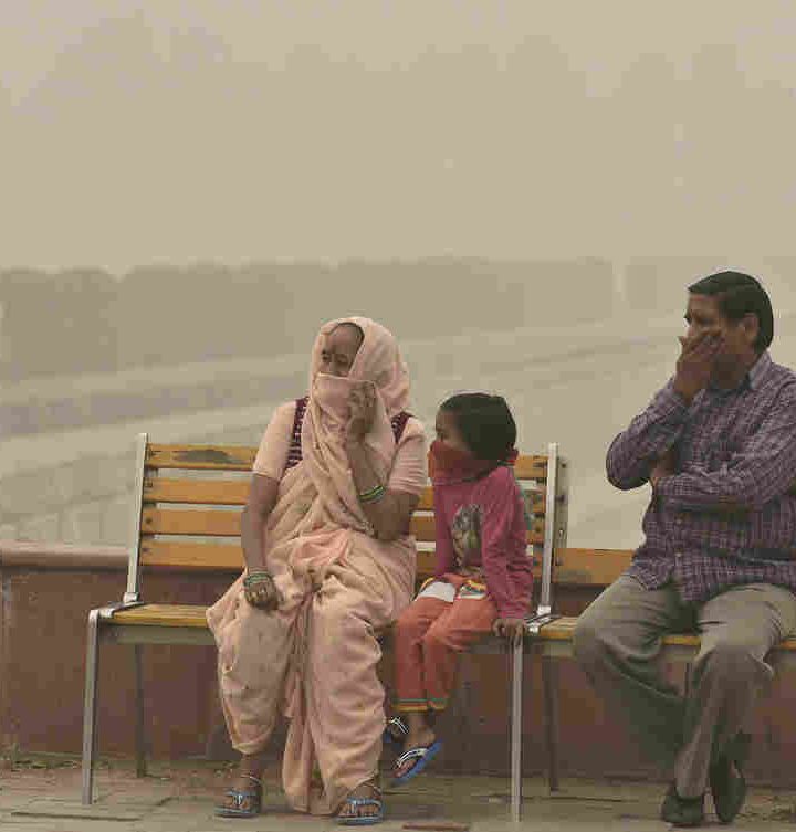 As Delhi Chokes On Smog, India’s Health Minister Advises: Eat More Carrots – NPR