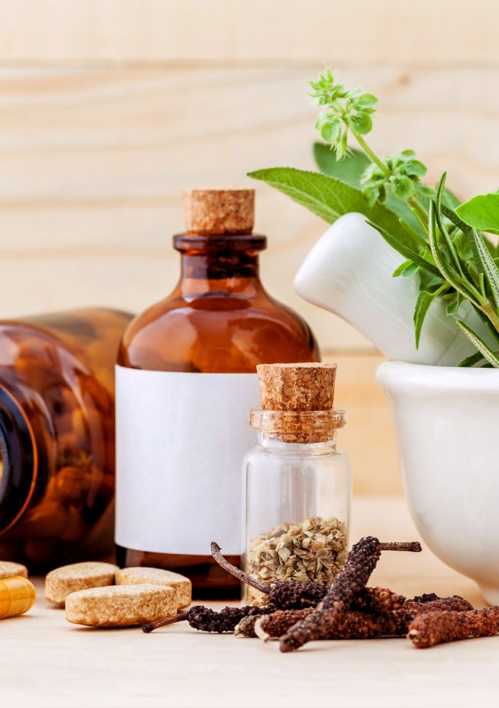 Canadian Town Suffering Doctor Shortage Funds Naturopathic Clinic, Inflaming Critics of Alternative Medicine – Newsweek