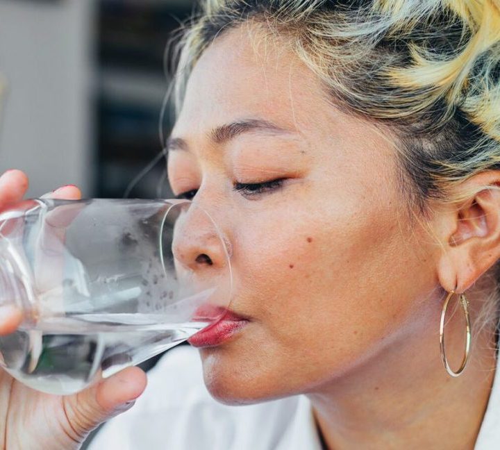 Does Drinking Water Help with Acne? – Healthline