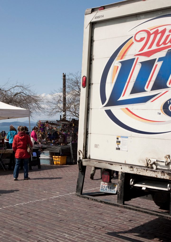 Miller Lite offers free beer for unfollowing them, Natural Light joins in – Fox News
