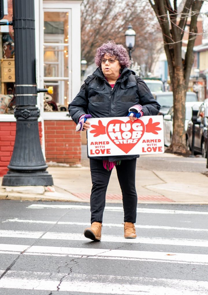 Spreading her message of health and happiness through hugs – Burlington County Times