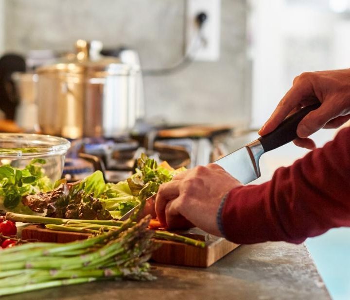 Dr. Sebi diet review: Method, evidence, benefits, and risks – Medical News Today