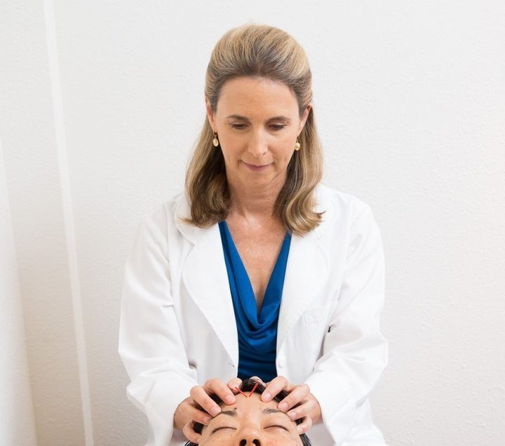 Virtual Interview on COVID-19: Laurie Steelsmith, Medical Director, Steelsmith Natural Health Center – Hawaii Business Magazine