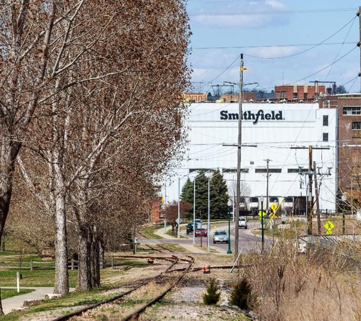 Smithfield’s Pork Processing Plant Reopens Today In Sioux Falls. Here’s Why It’s Still Vulnerable. – Forbes